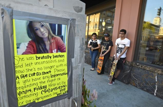Illustration for article titled Photobombing Woman beat to death outside of Santa Ana nightclub